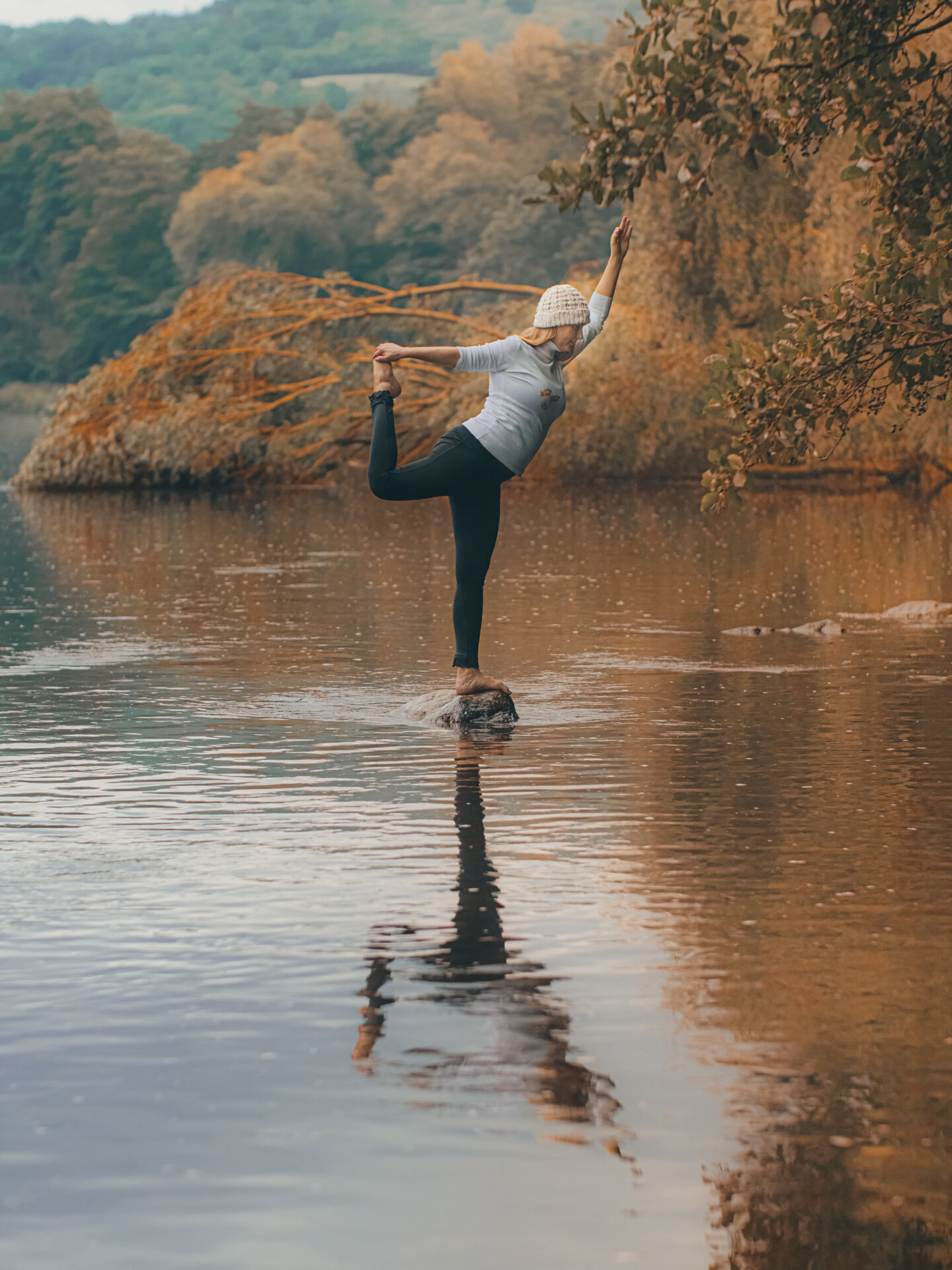 autumn_yoga_balances